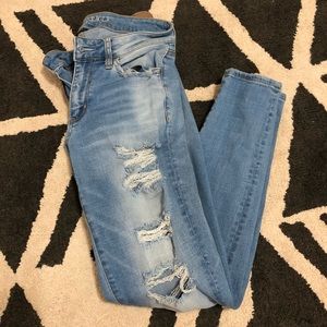 american eagle distressed jeans